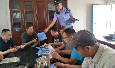 普法强基进企业 警企共建保平安